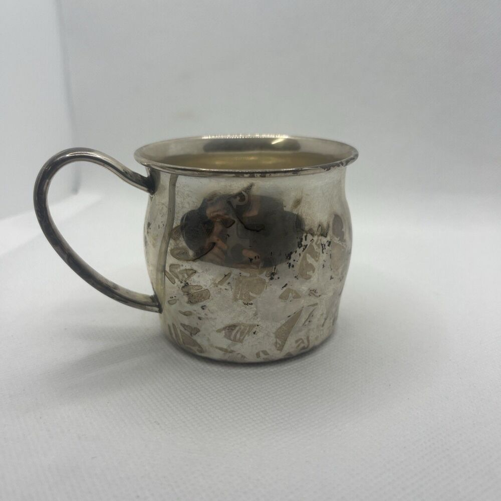 Modern Victorian by Lunt Sterling Silver 122 Baby Cup, gently used 65+ Grams